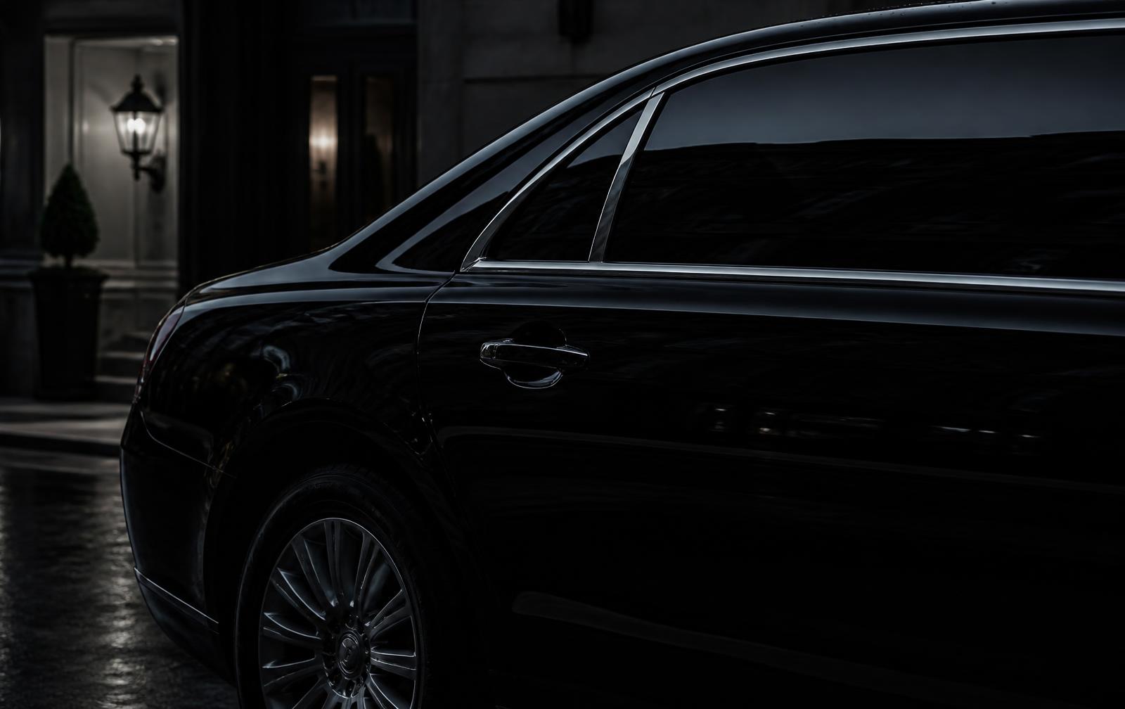 Black Lincoln Stretch Limousine — MHM Stretch Limousines chauffeur vehicle for Washington DC executive transportation