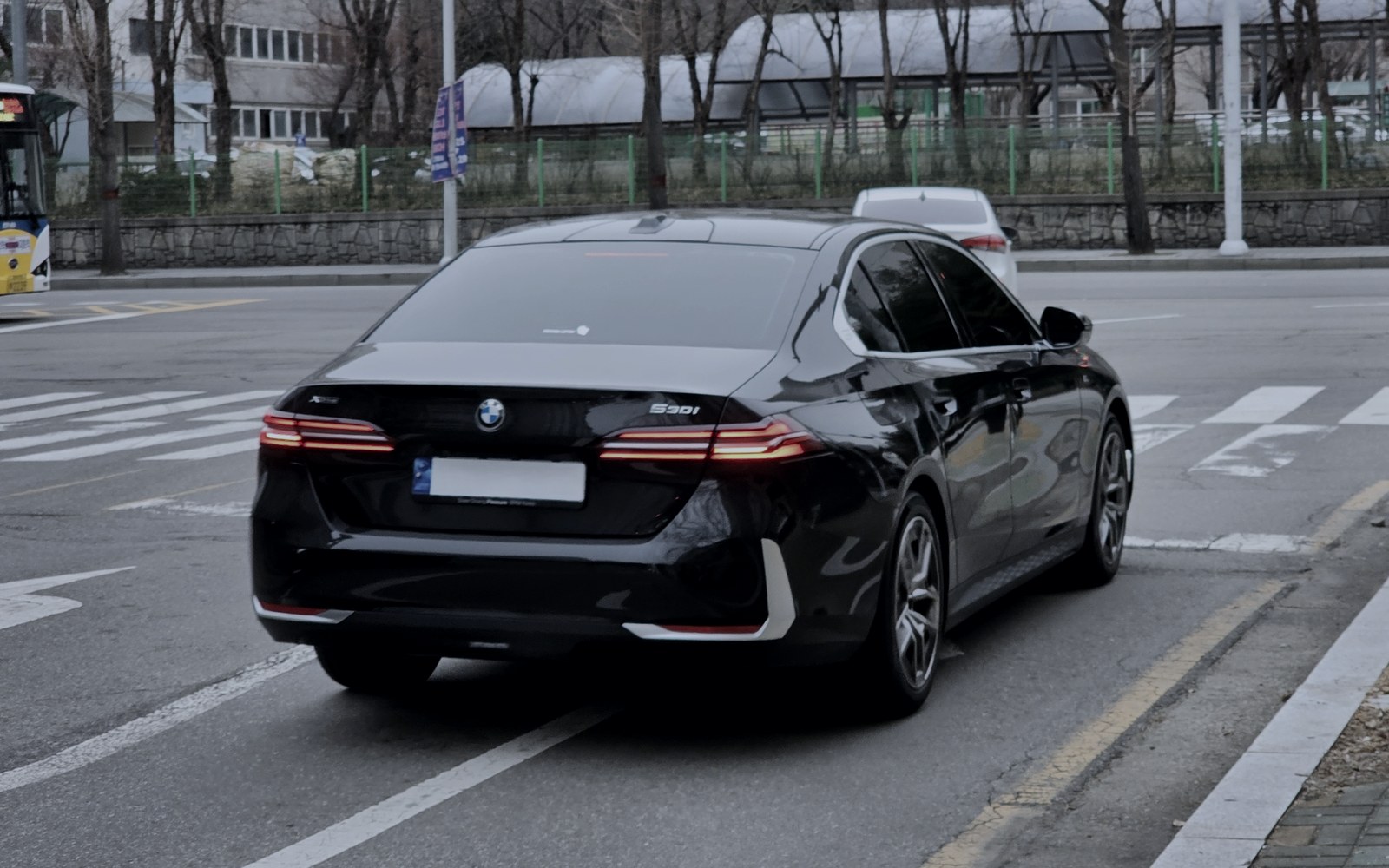 Black BMW 540i xDrive — MHM Executive Sedans chauffeur vehicle for Washington DC executive transportation